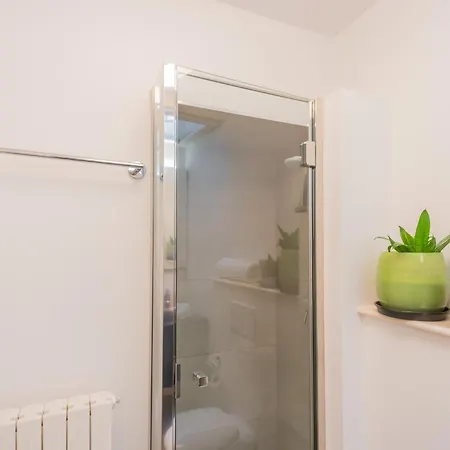 アパート Residenza Art Design In コモ