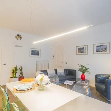 Residenza Art Design In By Rent Lägenhet